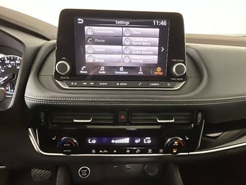Used 2023 Nissan Rogue SL AWD/4WD image 23
