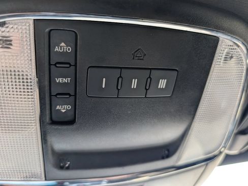 Used 2022 Dodge Charger SXT w/ Driver Convenience Group RWD image 12