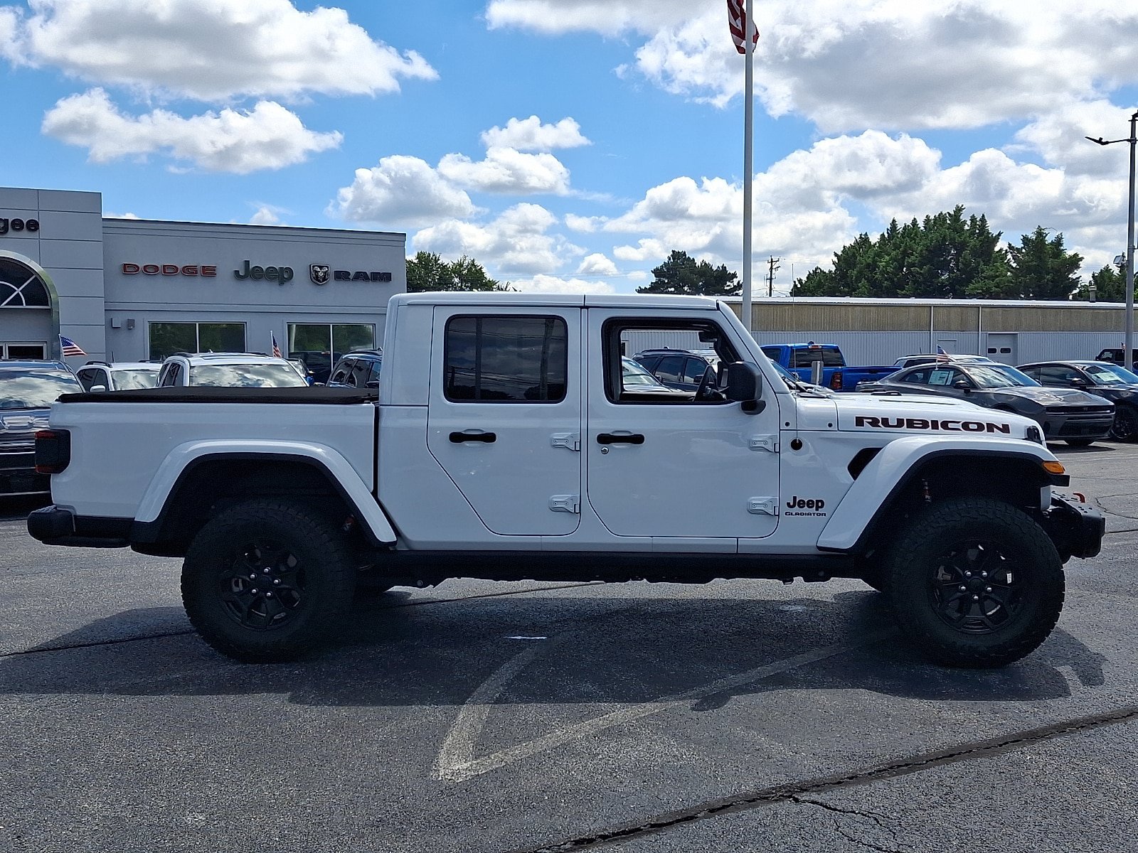 Used 2020 Jeep Gladiator Rubicon AWD/4WD image 7