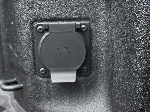 Used 2025 Chevrolet Silverado 2500 LTZ w/ LTZ Premium Package image 22