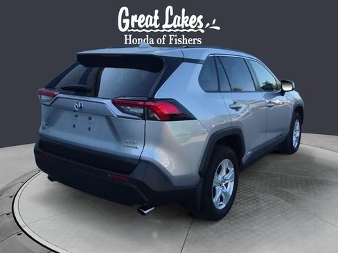 Used 2020 Toyota RAV4 XLE w/ All Weather Liner Package AWD/4WD image 5