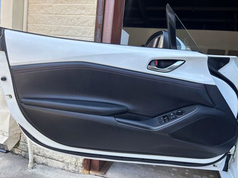 Used 2017 MAZDA MX-5 Miata Grand Touring image 30