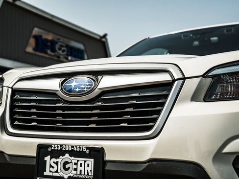 Used 2020 Subaru Forester Premium AWD/4WD image 11