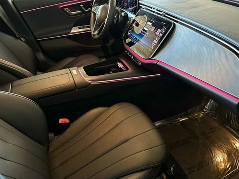 Certified 2025 Mercedes-Benz E 350 4MATIC Sedan image 18