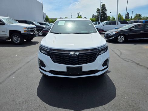 Used 2024 Chevrolet Equinox Premier AWD/4WD image 3