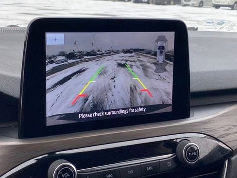 Used 2020 Ford Escape Titanium image 11