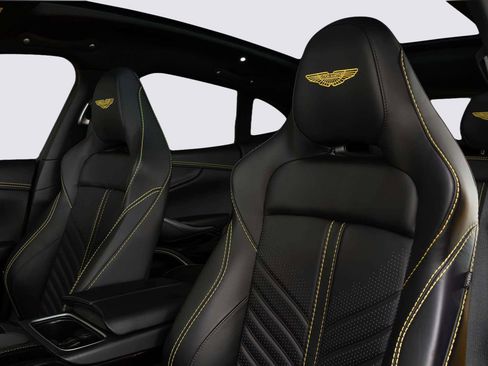 Used 2023 Aston Martin DBX 707 image 14