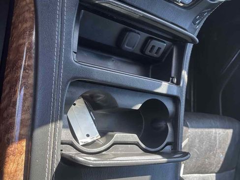 Used 2016 Chevrolet Suburban LTZ image 18