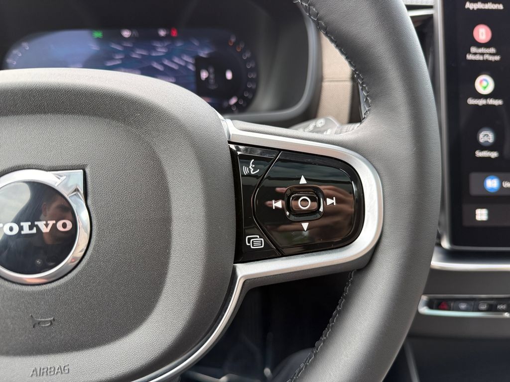 Used 2026 Volvo XC90 B6 Ultra w/ Protection Package AWD/4WD image 32