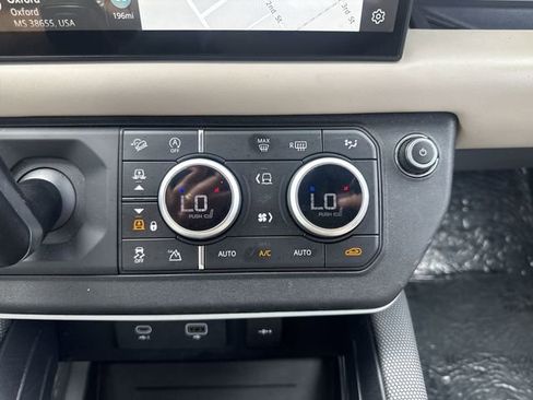 Used 2022 Land Rover Defender 110 X-Dynamic HSE image 19
