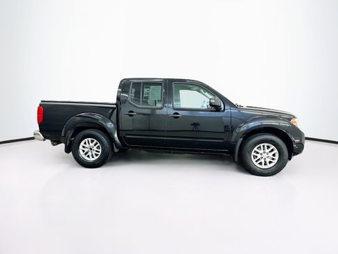 Used 2018 Nissan Frontier SV AWD/4WD image 10