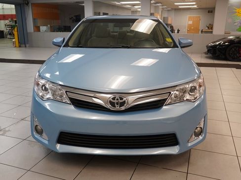 Used 2012 Toyota Camry XLE FWD image 16