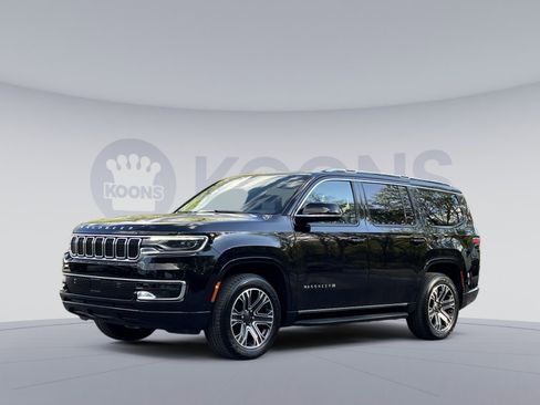 Used 2024 Jeep Wagoneer 4WD w/ Premium Group I image 1