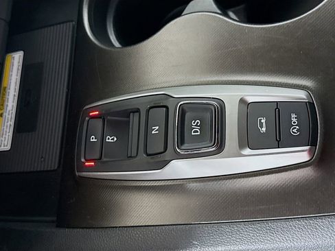 Used 2022 Honda Pilot TrailSport image 16