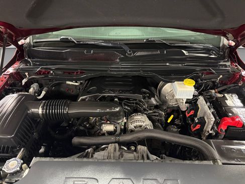 Used 2019 RAM 1500 Laramie AWD/4WD image 26