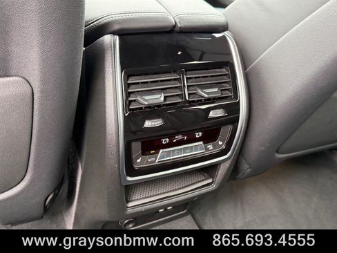 Used 2026 BMW X7 M60i AWD/4WD image 23