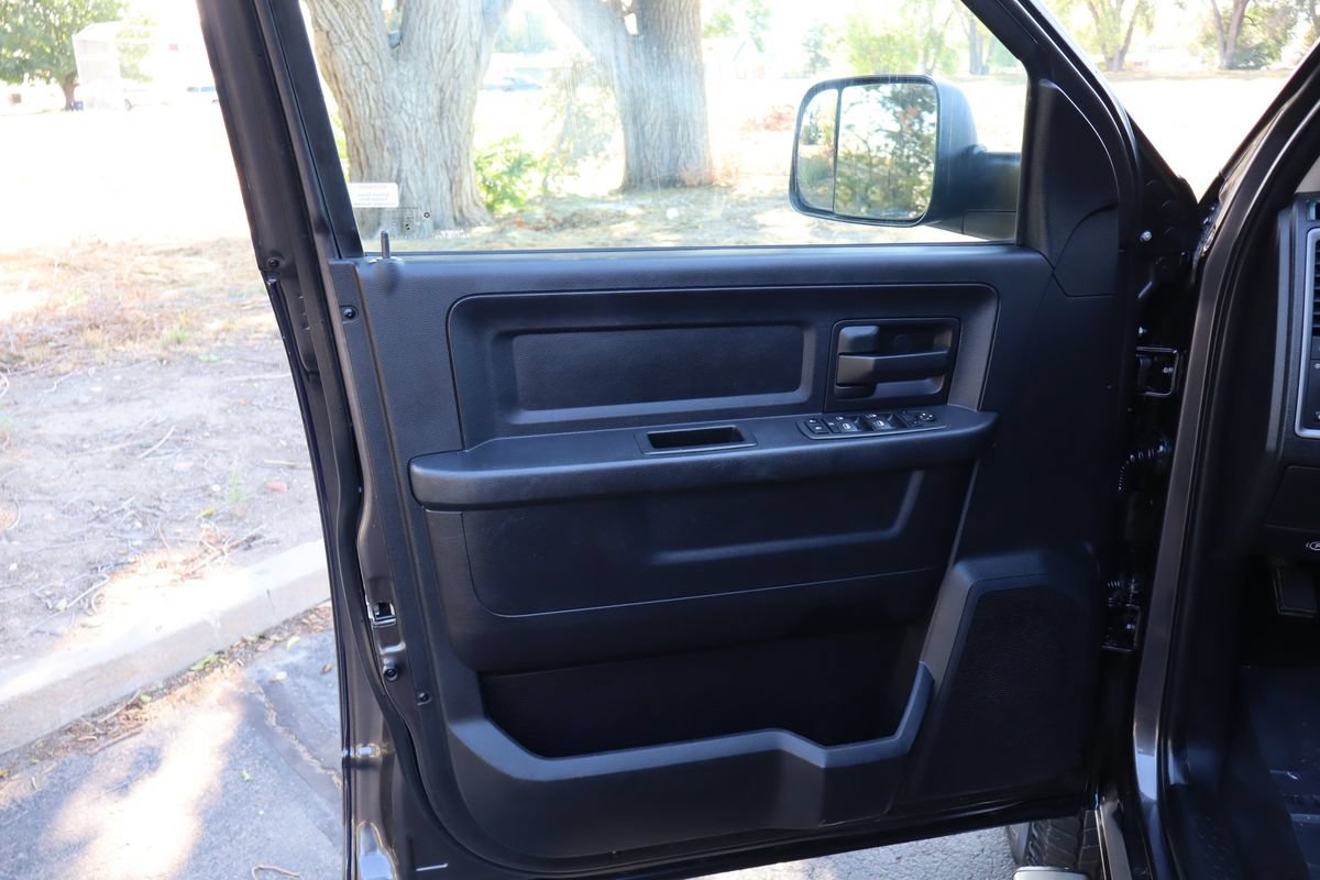 Used 2014 RAM 2500 Tradesman w/ Chrome Appearance Group AWD/4WD image 23