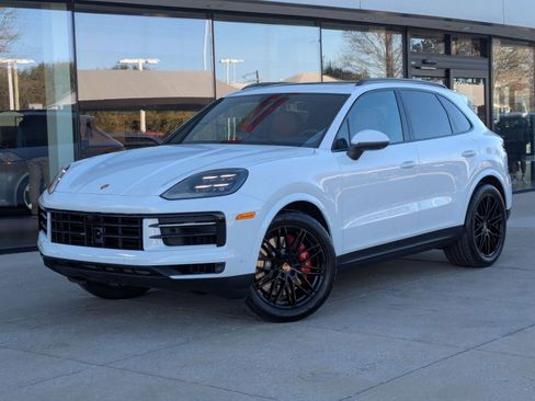 New 2026 Porsche Cayenne S image 1