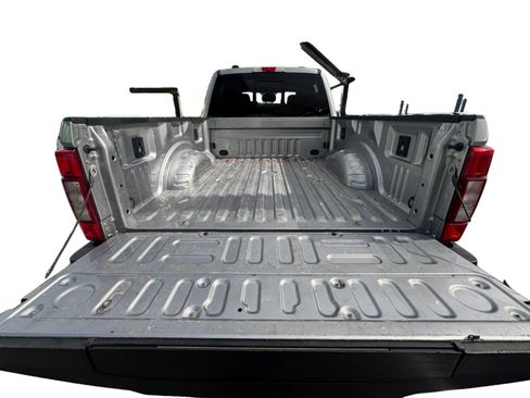 Used 2022 Ford F250 Lariat w/ Lariat Ultimate Package AWD/4WD image 18