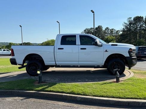 New 2026 RAM 2500 Tradesman AWD/4WD image 8