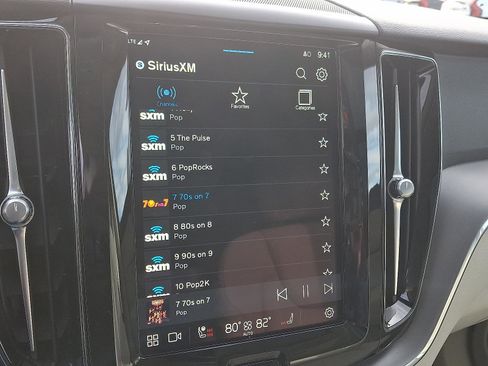 Certified 2024 Volvo XC60 B5 Core w/ Climate Package image 18