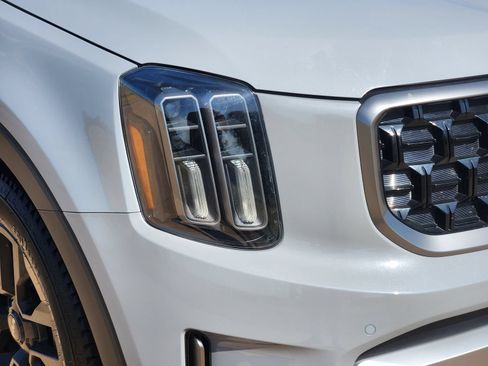Used 2023 Kia Telluride SX X-Pro AWD/4WD image 11
