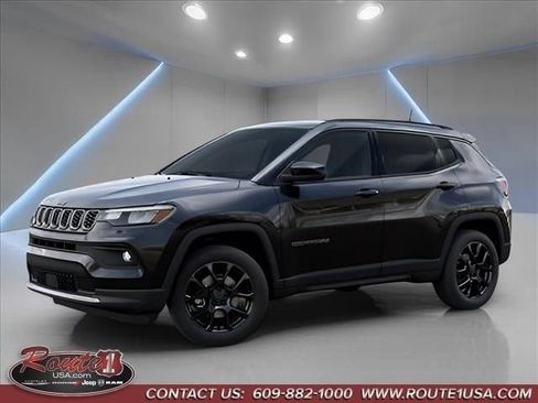 New 2026 Jeep Compass Latitude AWD/4WD image 2