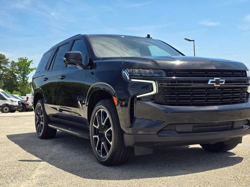Used 2024 Chevrolet Tahoe RST w/ Luxury Package RWD image 7