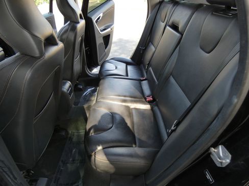 Used 2017 Volvo XC60 T5 Dynamic w/ Preferred Option Package image 41