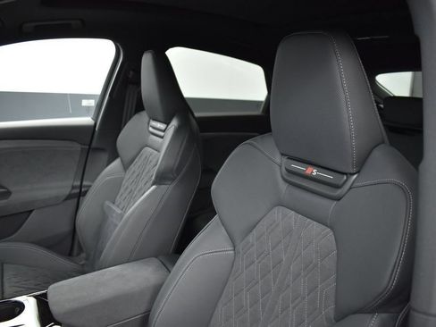 New 2027 Audi SQ6 e-tron Premium Plus AWD/4WD image 9