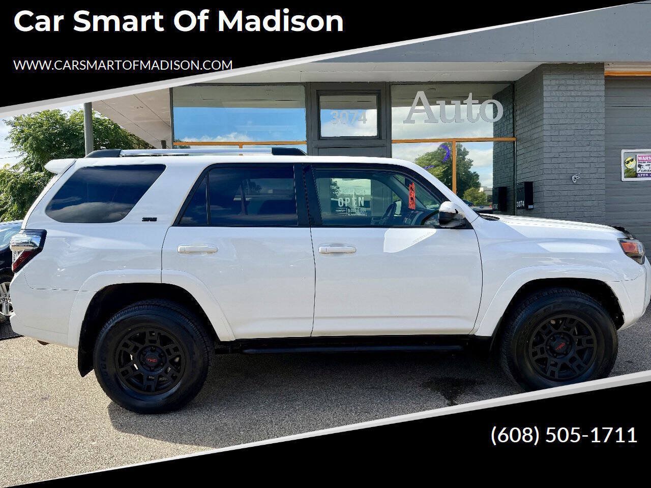 Used 2021 Toyota 4Runner SR5 AWD/4WD image 1