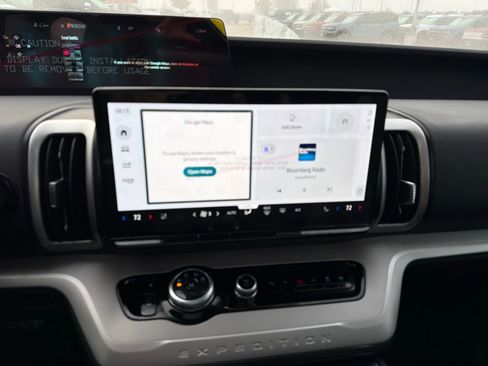 New 2025 Ford Expedition Active image 18