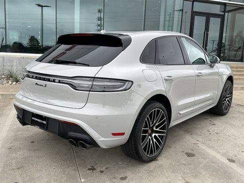 New 2026 Porsche Macan S image 7
