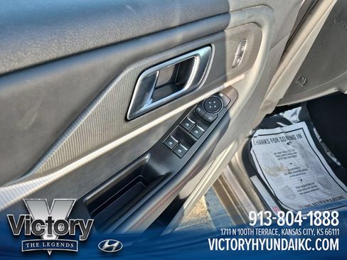 Used 2025 Ford Explorer ST-Line AWD/4WD image 11