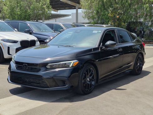 Used 2022 Honda Civic Sport image 2