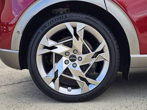 Used 2025 Genesis GV60 Performance image 15