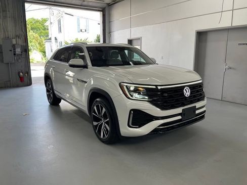 Used 2024 Volkswagen Atlas Cross Sport SEL Premium R-Line AWD/4WD image 5