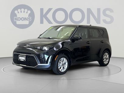 Used 2023 Kia Soul LX w/ Option Group 015