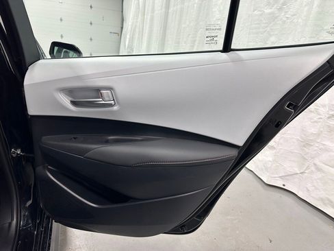 Used 2025 Toyota Corolla SE image 48