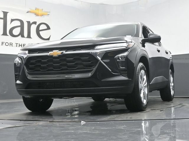 New 2026 Chevrolet Trax LS FWD image 34