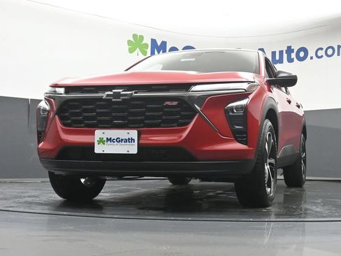 New 2026 Chevrolet Trax RS w/ Driver Confidence Package FWD image 7