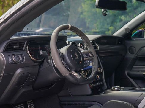 Used 2022 Ford Mustang Shelby GT500 w/ Technology Package image 28