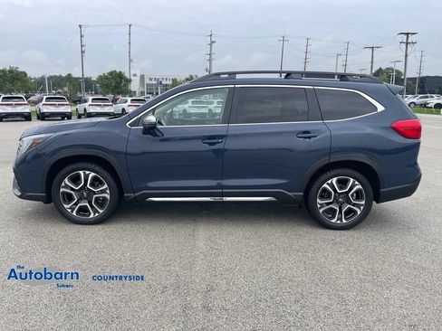Used 2023 Subaru Ascent Limited w/ Technology Package AWD/4WD image 2