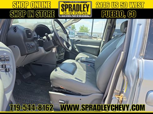 Used 2005 Dodge Grand Caravan SXT w/ Leather Interior Group FWD image 6