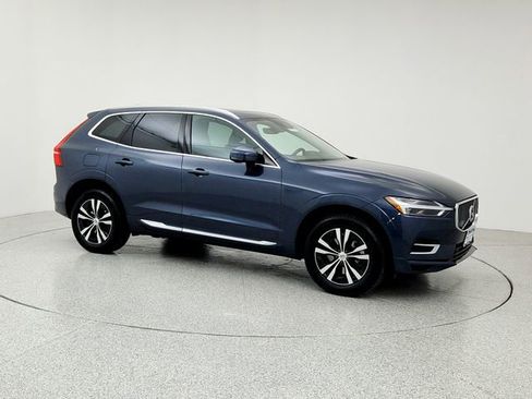 Used 2021 Volvo XC60 T8 Inscription Expression image 3