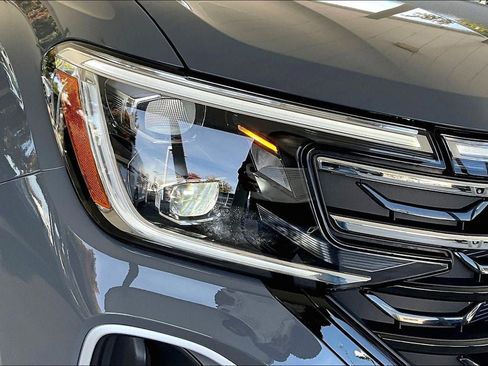 New 2026 Volkswagen Atlas Peak Edition image 29