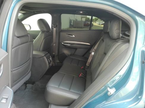 Used 2024 Cadillac XT4 Premium Luxury FWD image 19