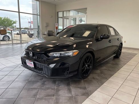 Used 2025 Honda Civic Sport image 2