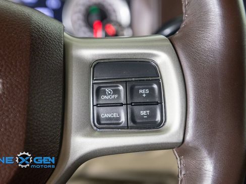 Used 2017 RAM 2500 Laramie w/ Convenience Group AWD/4WD image 15