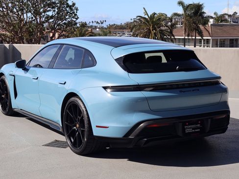 Certified 2023 Porsche Taycan GTS image 3